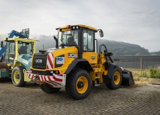 Kompakt-Radlader JCB 411 Lader 9t mieten 